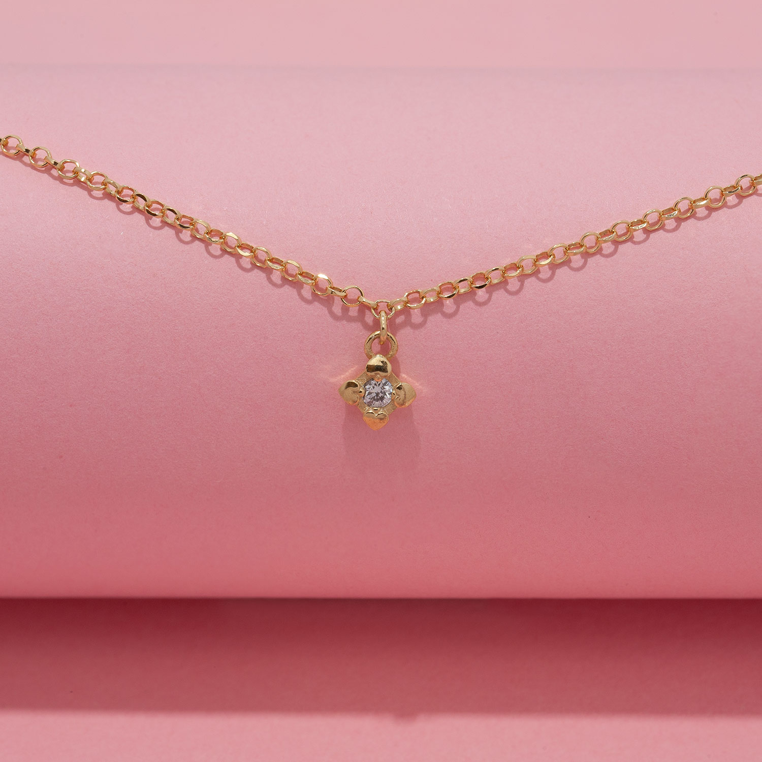 Collana con Punto Luce e Catenina Sottile Oro, Gioiello Semplice e Raffinato, in Argento 925 Placcato Oro.