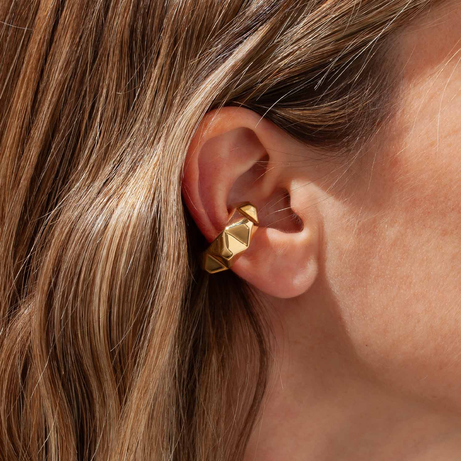 CUFF PYRAMID BOLD